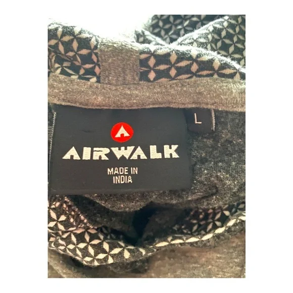 Ionic Skater Airwalk color block hoodie shirt - Picture 10 of 10